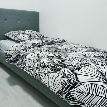 أوبيرني # Appartement Charmant 75 M2 Parking Gratuit المظهر الخارجي الصورة