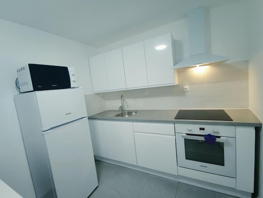 أوبيرني # Appartement Charmant 75 M2 Parking Gratuit المظهر الخارجي الصورة