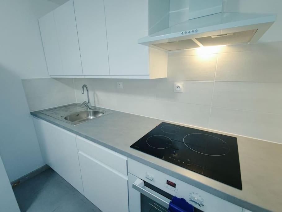 أوبيرني # Appartement Charmant 75 M2 Parking Gratuit المظهر الخارجي الصورة
