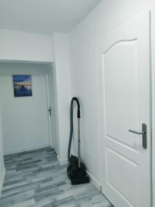 أوبيرني # Appartement Charmant 75 M2 Parking Gratuit المظهر الخارجي الصورة